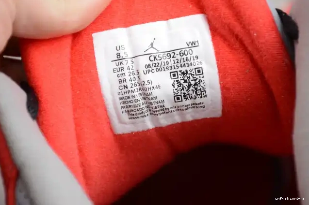 3 CK5692-600 Jordan Red Air Cement 0512
